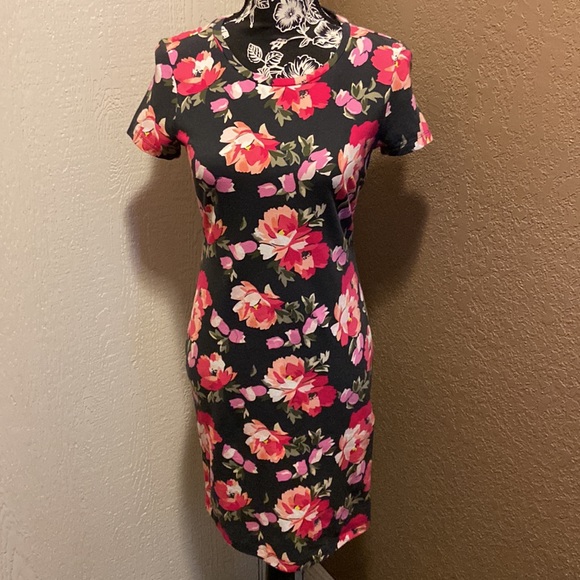 NWOT Old Navy floral dress - Picture 2 of 6
